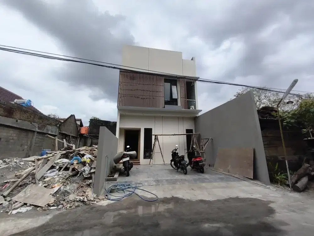 Rumah 2 Lantai Utara Stadion Maguwo, 4Kt dan 4Km, Sertipikat SHM