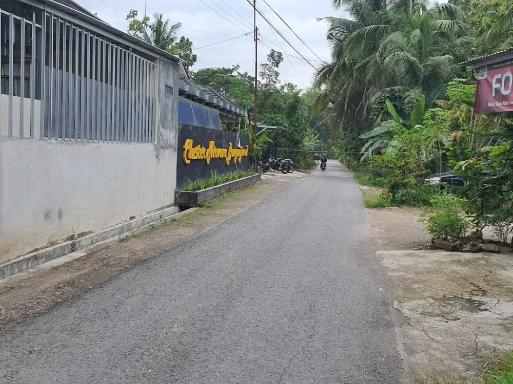Tanah dekat Lapangan Kasihan Bantul ,SHM P unit
