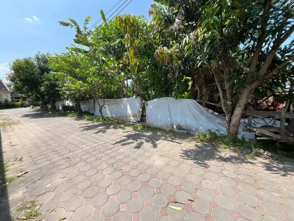 Tanah Jambon Sleman Diual dekat TUGU YOGYAKARTA , SHM P unit