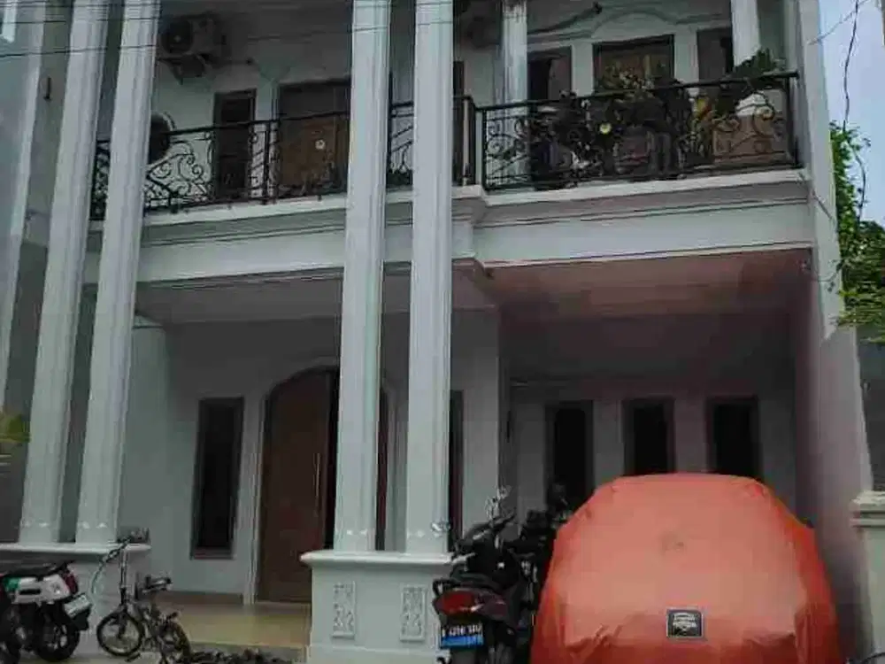 Rumah Mewah Kebagusan dijual Butuh nego Strategis