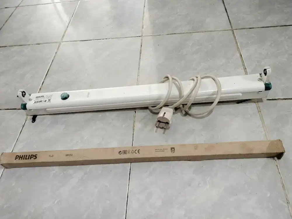 Lampu philips biru terapi bilirubin