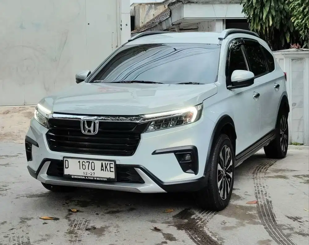 All New BRV BR-V PRESTIGE 1.5 AT 2022 LowKM 11rb RECORD HONDA BANDUNG