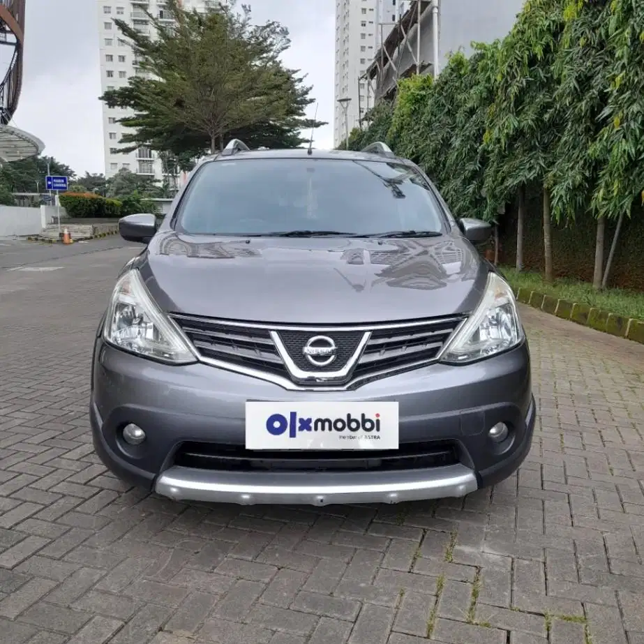 DP MURAH Nissan Livina 1.5 X-Gear Bensin-MT 2013 Abu-Abu C7UOA