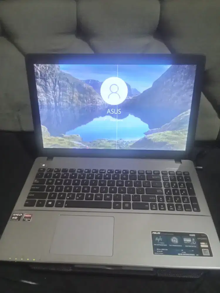Jual  Asus x550d