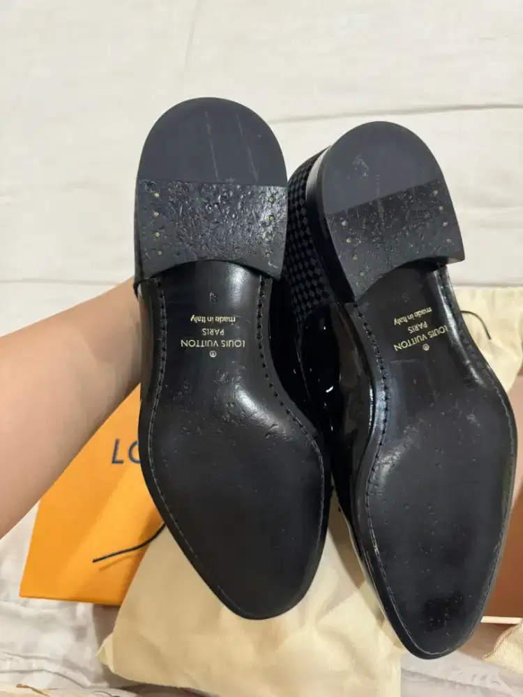 Dijual Sepatu LV Asli