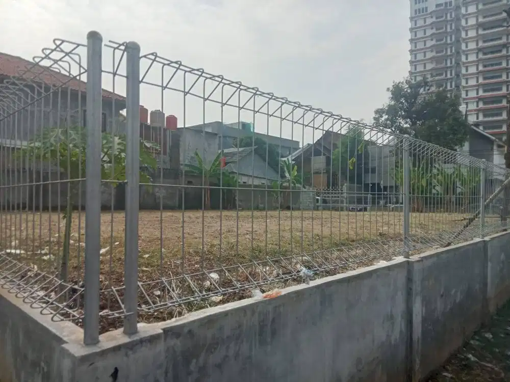 Tanah Hook Strategis di Kebayoran Baru Jakarta