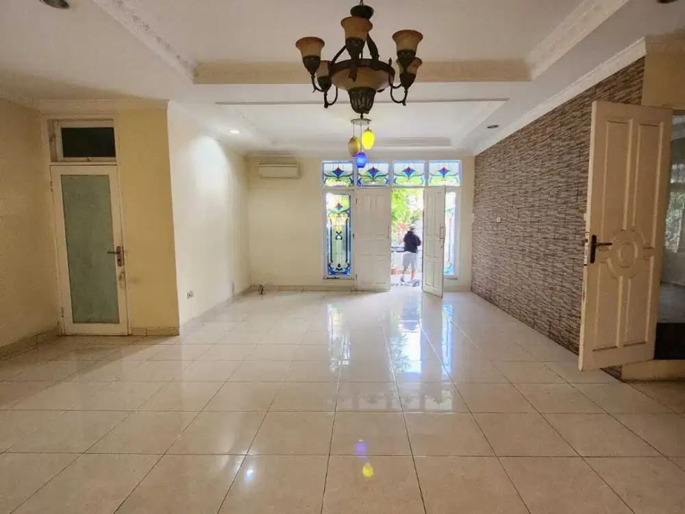 JUAL CEPAT RUMAH KELAPA GADING KOMPLEK FAVORIT LEBAR 9