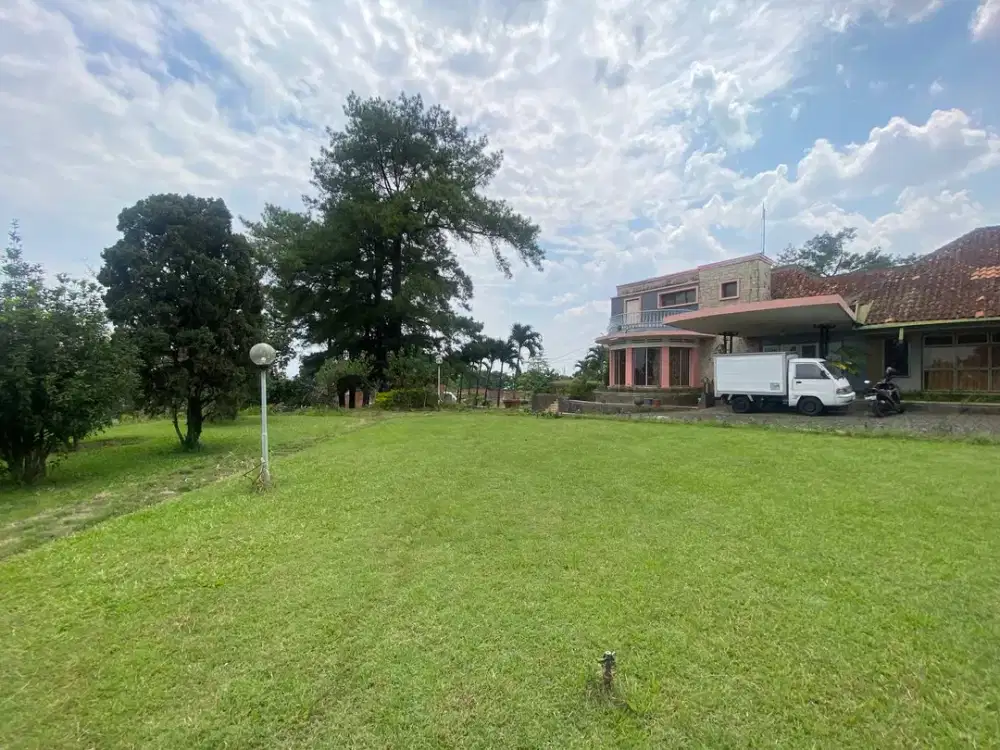 Murah! Tanah bonus bangunan di mainroad Jln A.Yani Mandalajati Bandung