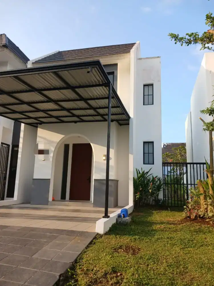 Disewakan rumah cantik 2lt.di CitraLand Manado langsung tempati.