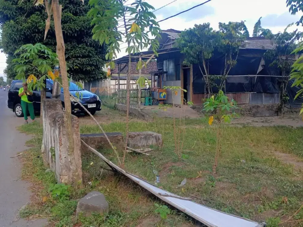 Di Jual Tanah Pekarangan Strategis Pinggir Jalan Raya Tugurante - Nglempung Blitar