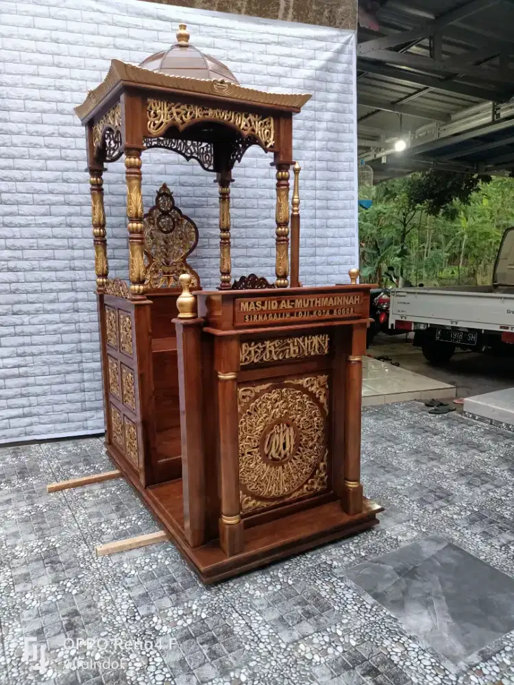 Mimbar masjid kubah 44