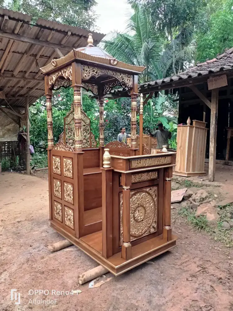 Mimbar masjid kubah 52