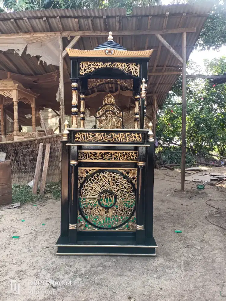 Mimbar masjid kubah 55