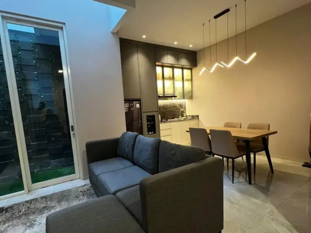 Murah Rumah 2 Lantai Full Furnish di Edenia Graha Natura, Surabaya