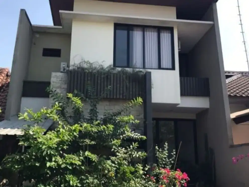 Murah Rumah 2 Lantai di Taman Puspa Raya Citraland, Surabaya Barat