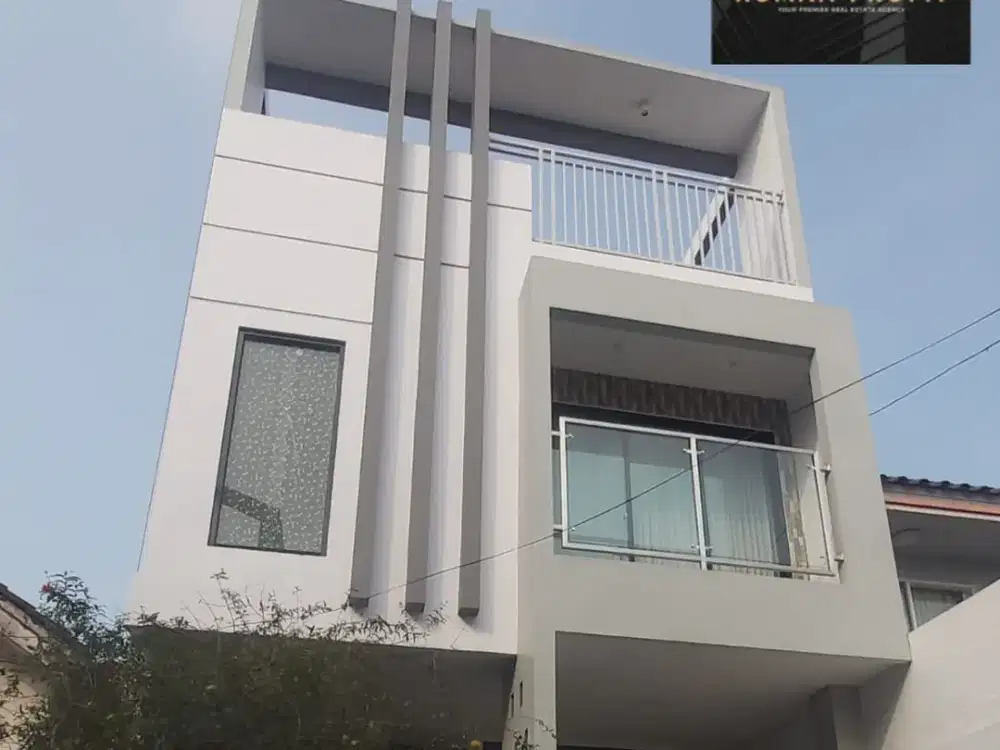 RUMAH 3 LANTAI MURAH BAGUS DI KARAWACI RESIDENCE