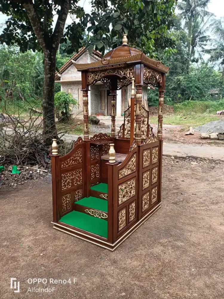 Mimbar masjid kubah 61