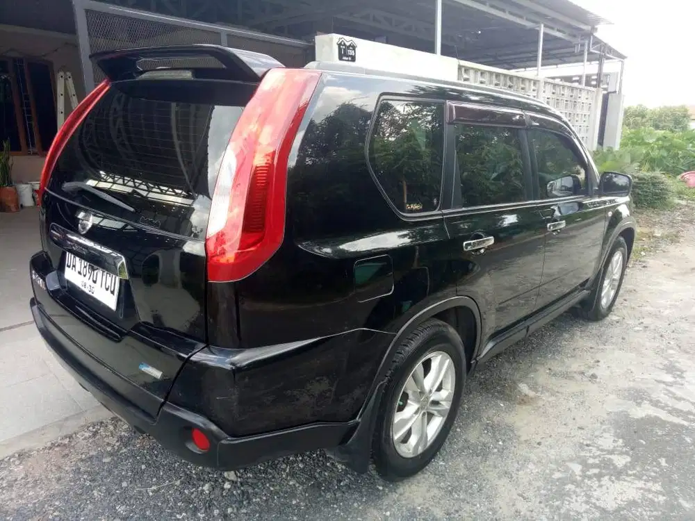 Nissan X-Trail 2.0 CVT AT - Plat BJM Hidup SIAP PAKAI