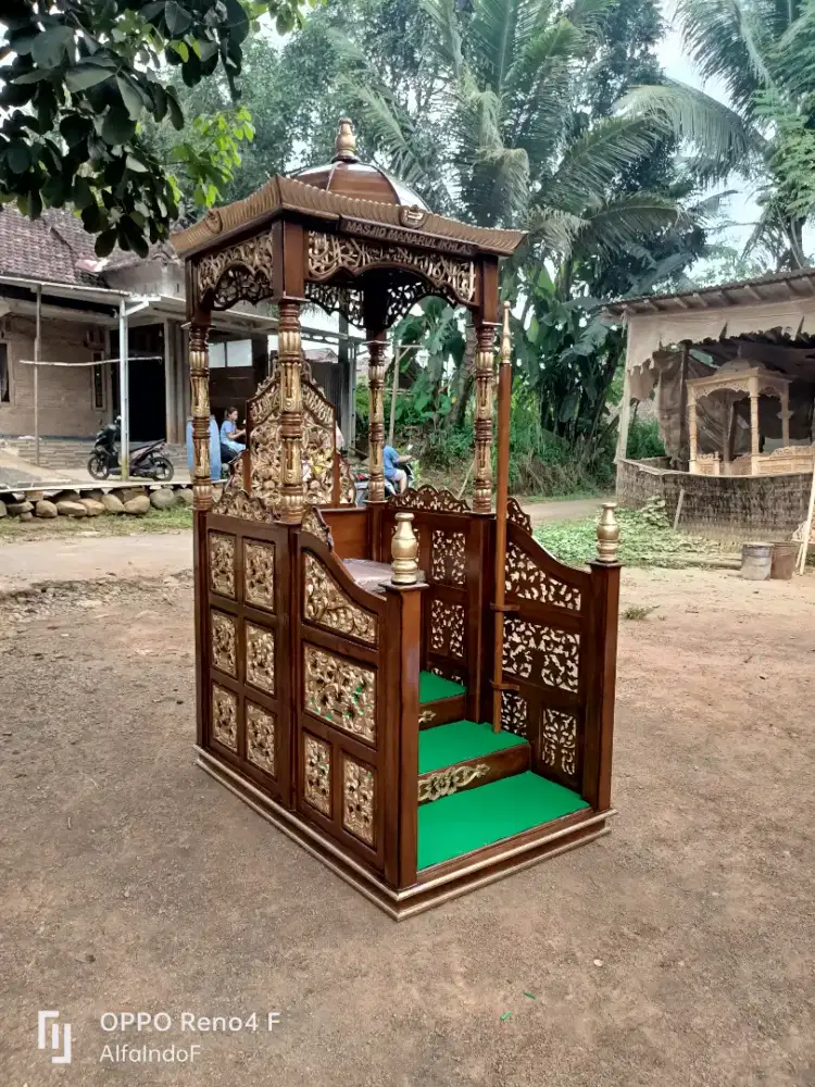 Mimbar masjid kubah 63