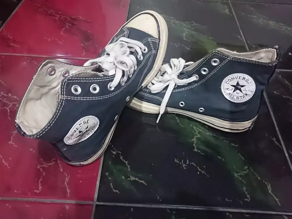 Sepatu converse