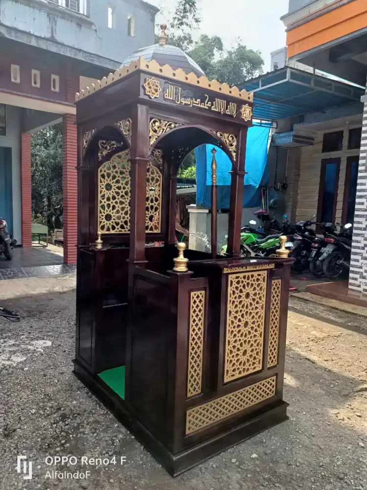 Mimbar masjid kubah 72