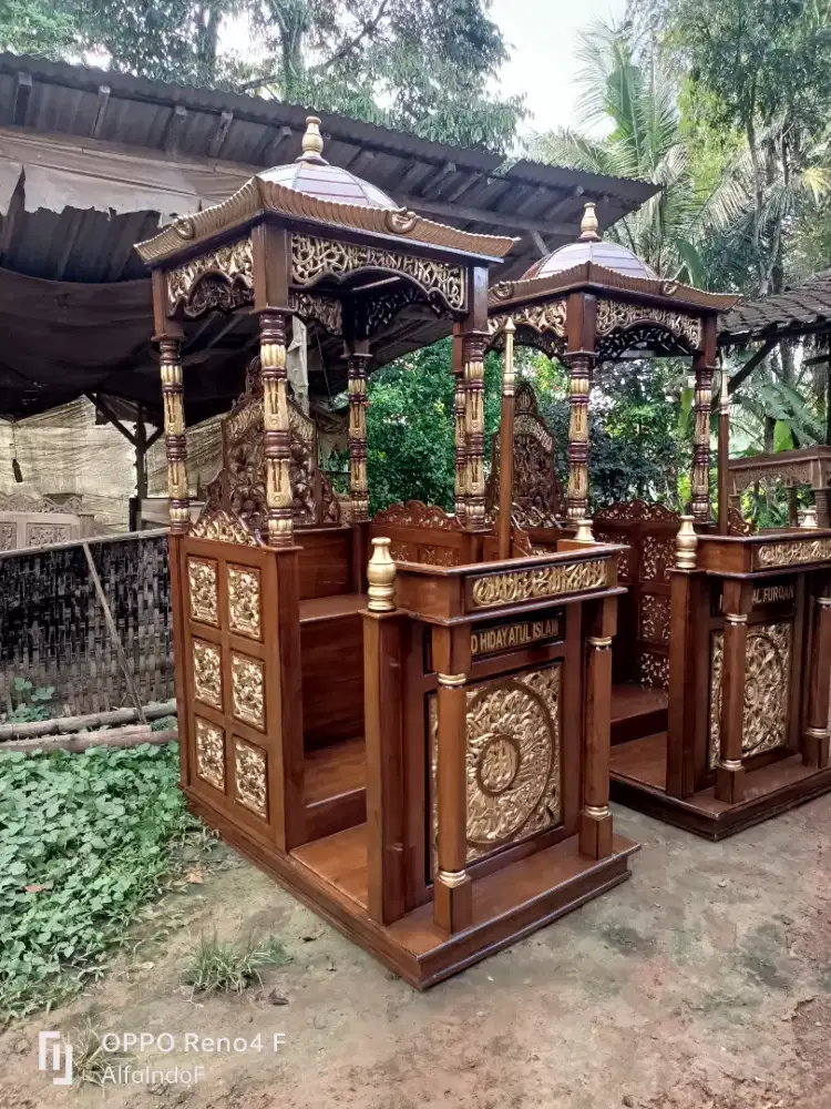 Mimbar masjid kubah 82