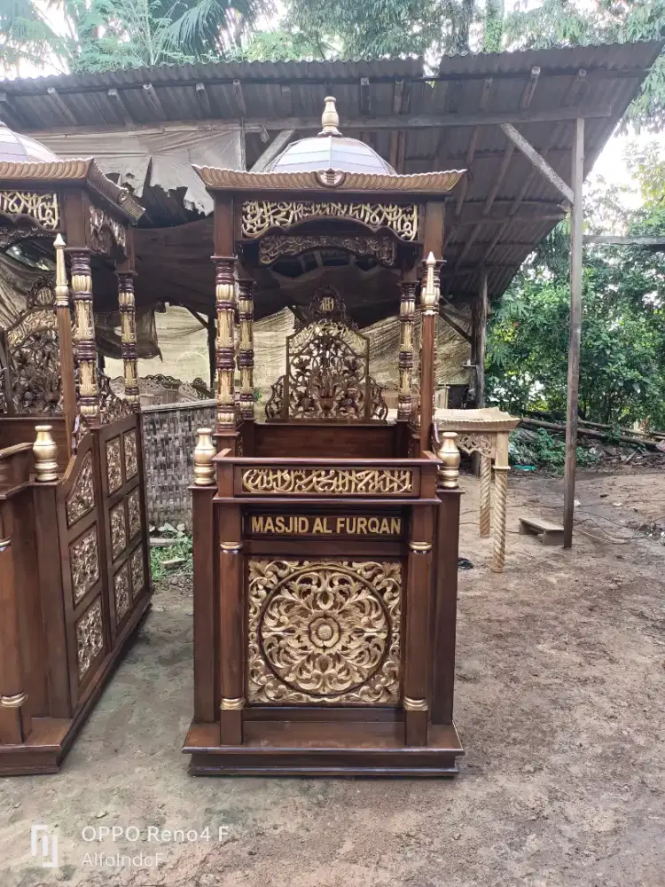 Mimbar masjid kubah 84
