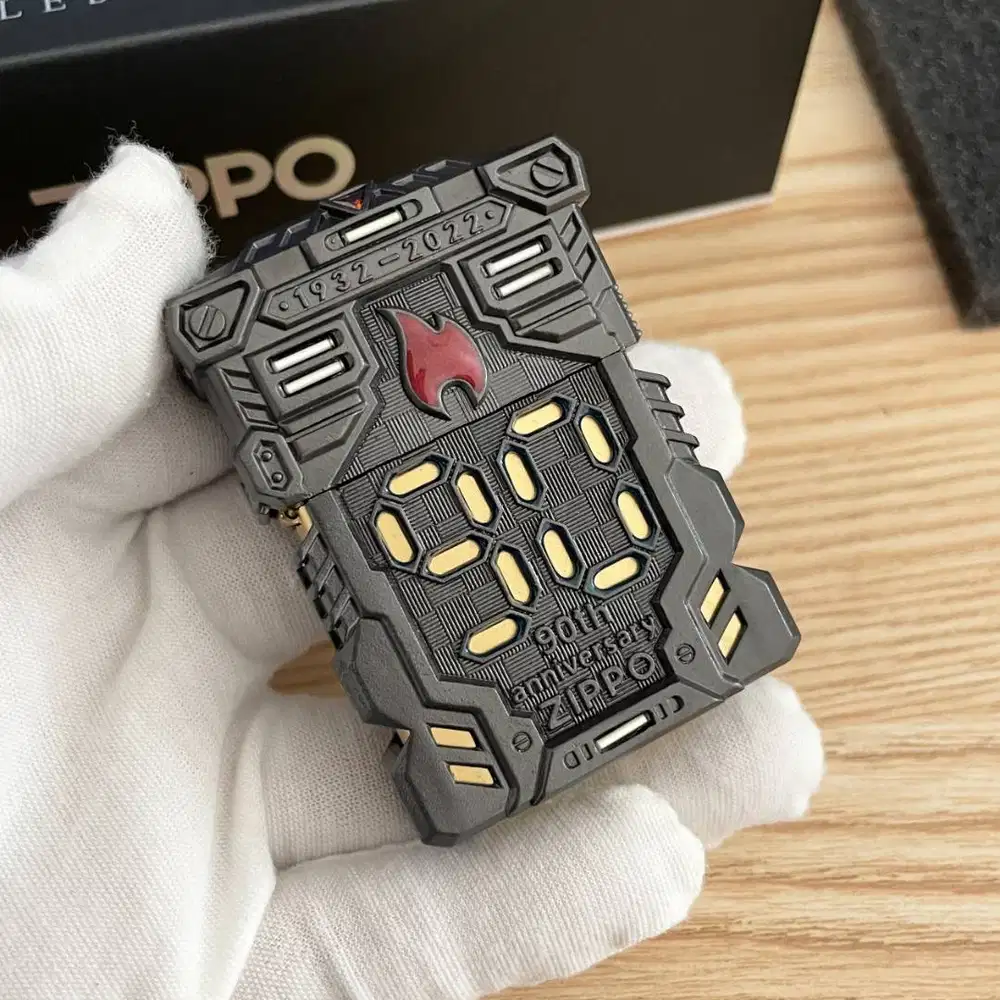 Zippo metal jacket 90 Anniversary, limited. barang baru murah