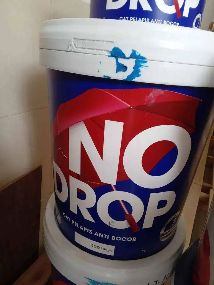 Cat Tembok No Drop 20 kg