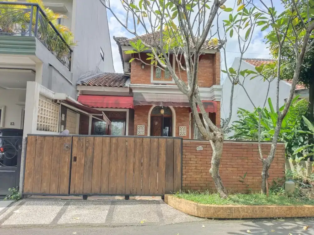 Rumah Minimalis,siap huni,Mezanine ,lingkungan nyaman dan Asri,dekat Fasilitas Umum,sentul City,SHM