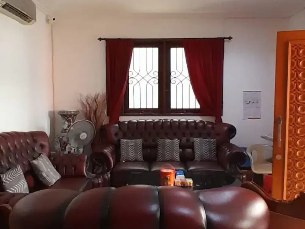 Rumah 2,5 lantai lokasi cilandak timur pasar minggu jakarta selatan