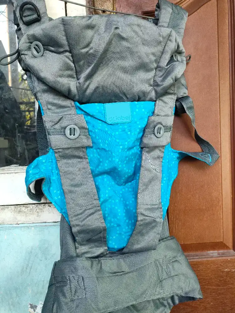 Gendongan SSC hadap depan belakang