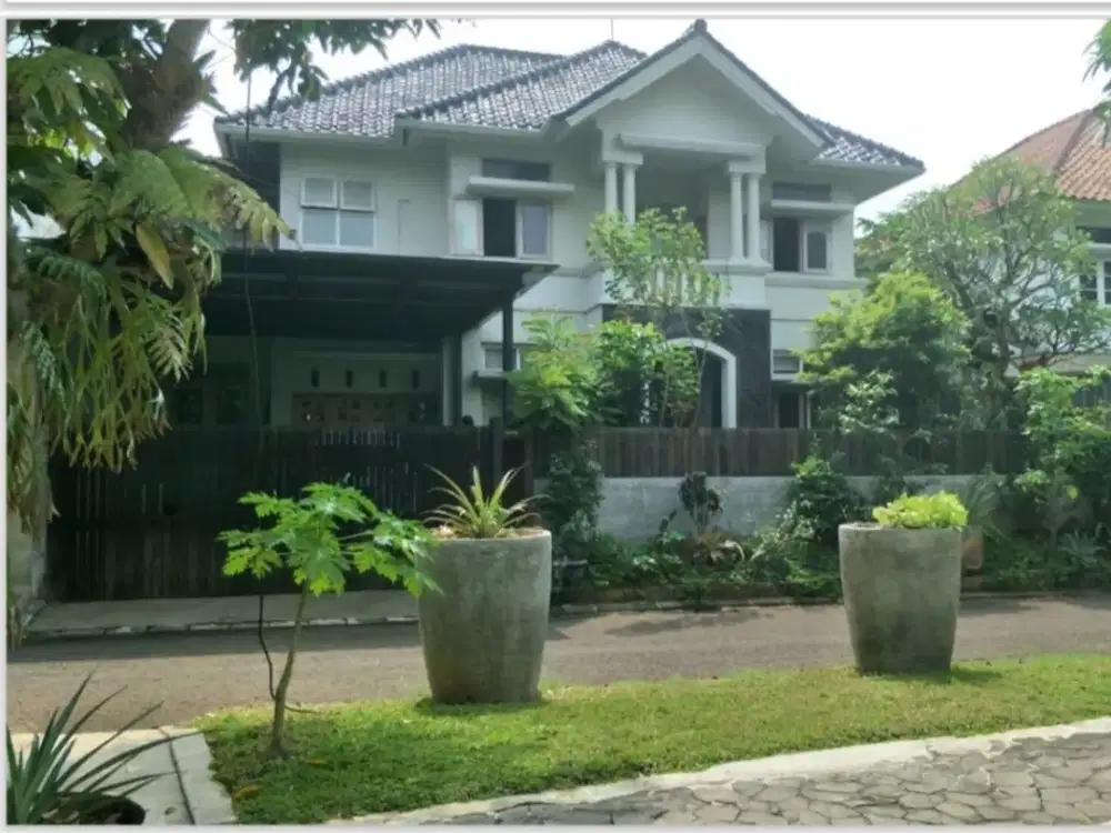 RUMAH 2LT CITRA GRAND CIBUBUR SIAP HUNI