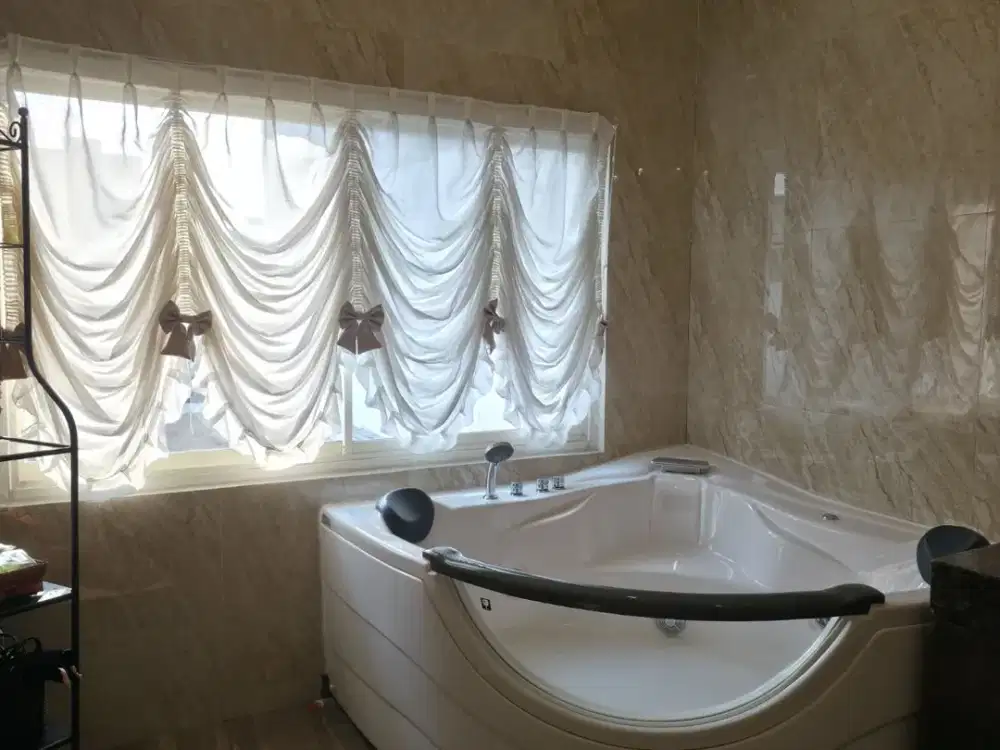 Rumah cantik dijual Sutera victoria Alam sutera Tangerang Selatan