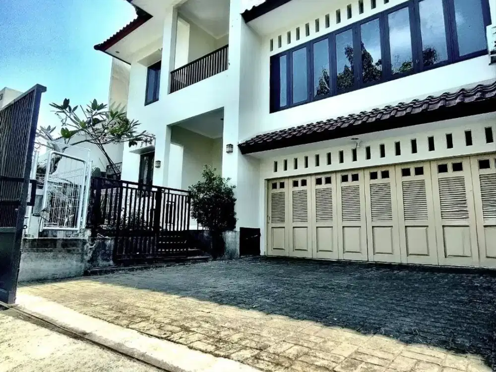 DD283 Rumah Megah 406 m2 Murah Duren Sawit Jakarta Timur