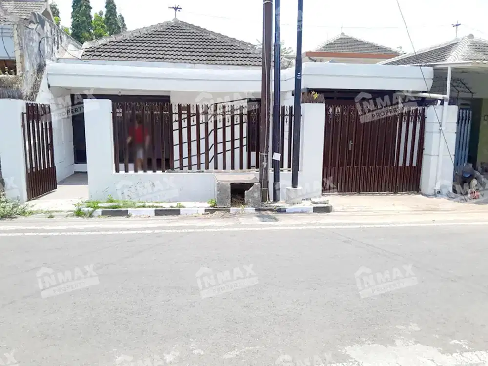 RUMAH LUAS 226 m2,SUKUN MALANG,DEKAT RS.SOEPRAOEN DAN PASAR MERGAN