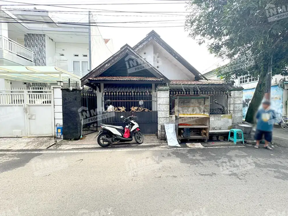 RUMAH LUAS JALAN KOLONEL SUGIONO,DEKAT JALAN RAYA DAN PASAR GADANG