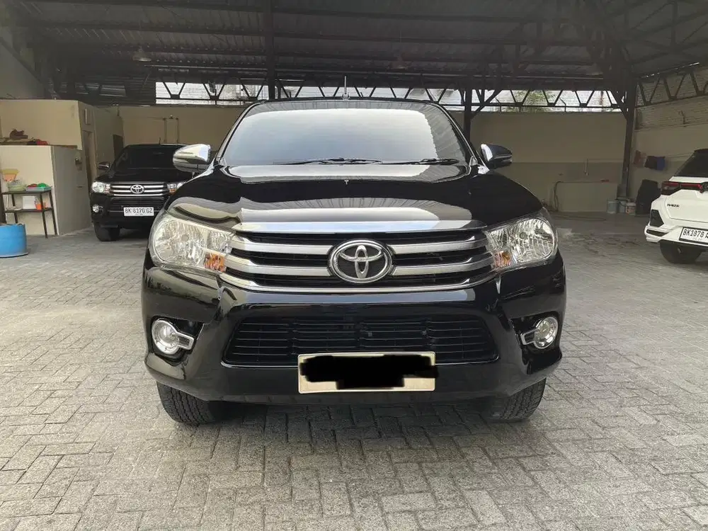 Toyota Hilux 2.4 G D-Cabin 4x4 2018 M/T