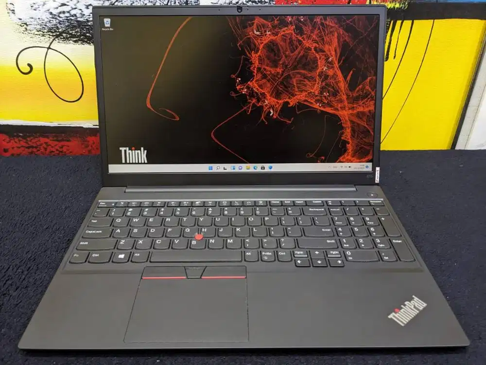 Laptop Lenovo Thinkpad E15 core i5 Gen11 16/256 mulus