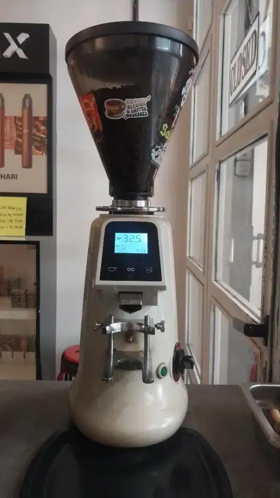 Grinder Kopi Maquinos E65-T – Bekas, Kondisi Normal