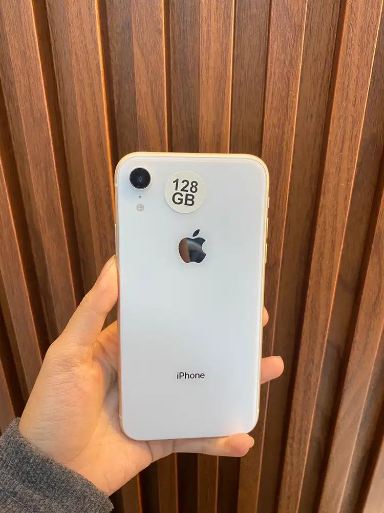 iphone XR all operator