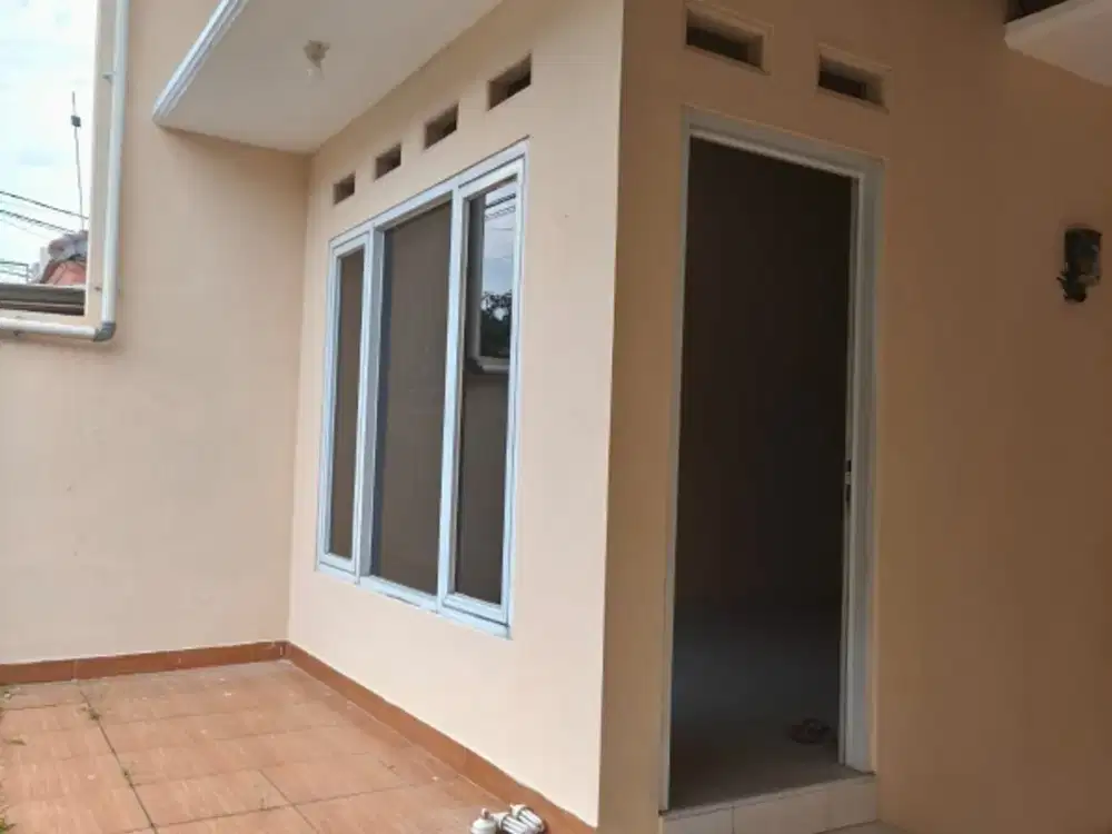 Dijual Rumah 1½ Lantai di BCC