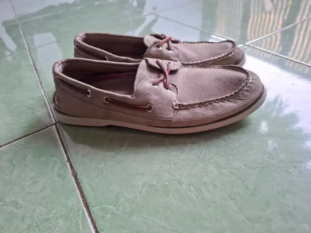 Sepatu sperry top sider