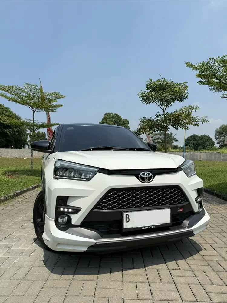 Toyota Raize GR Sport 1.0 CVT Two Tone Non TSS 2022