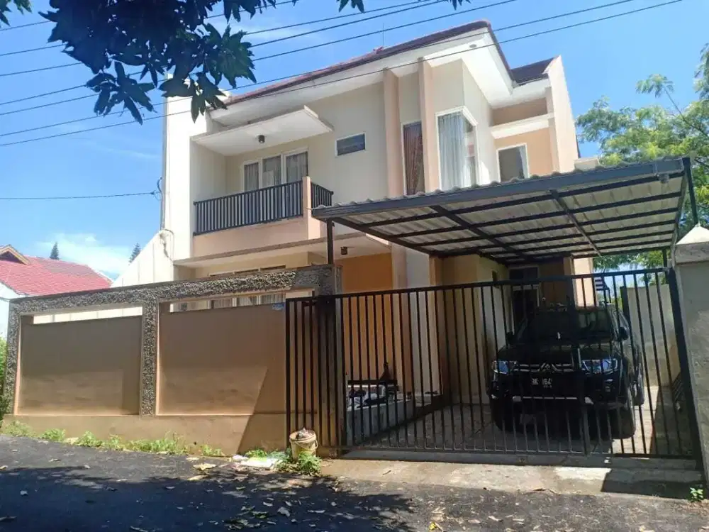 Rumah Bukit Sari Gombel Semarang