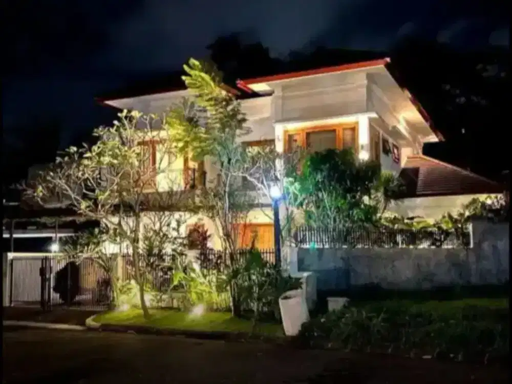 Rumah Danau Bogor Raya Lakeside