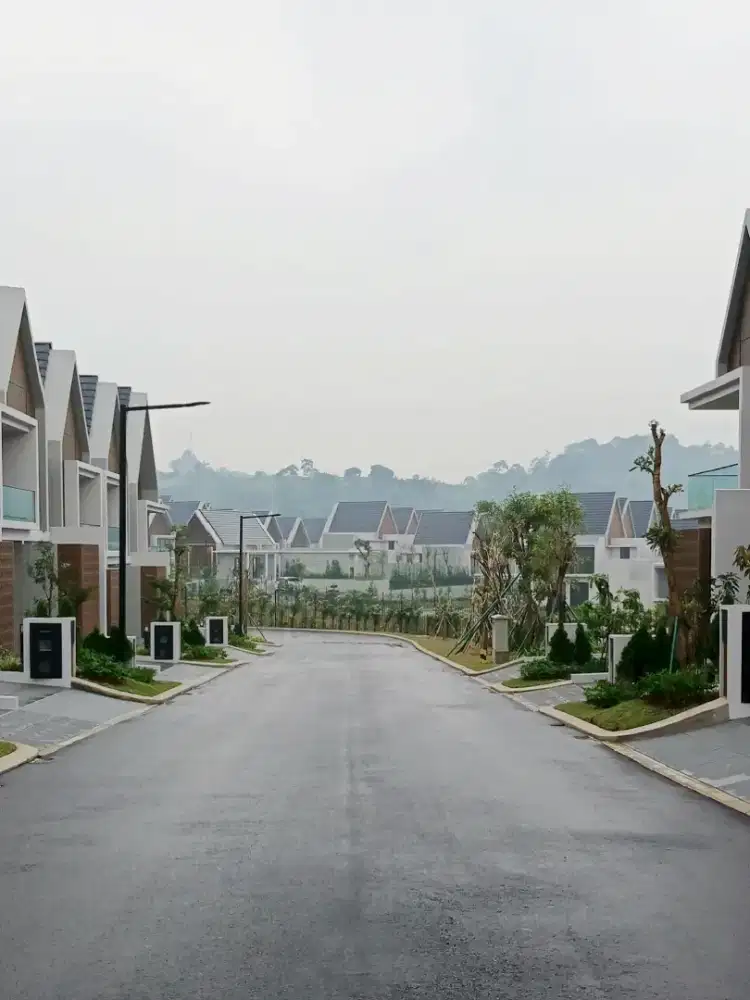 Disewakan Rumah Summarecon Bogor Pinewood  / Dikontrakkan / Sewa