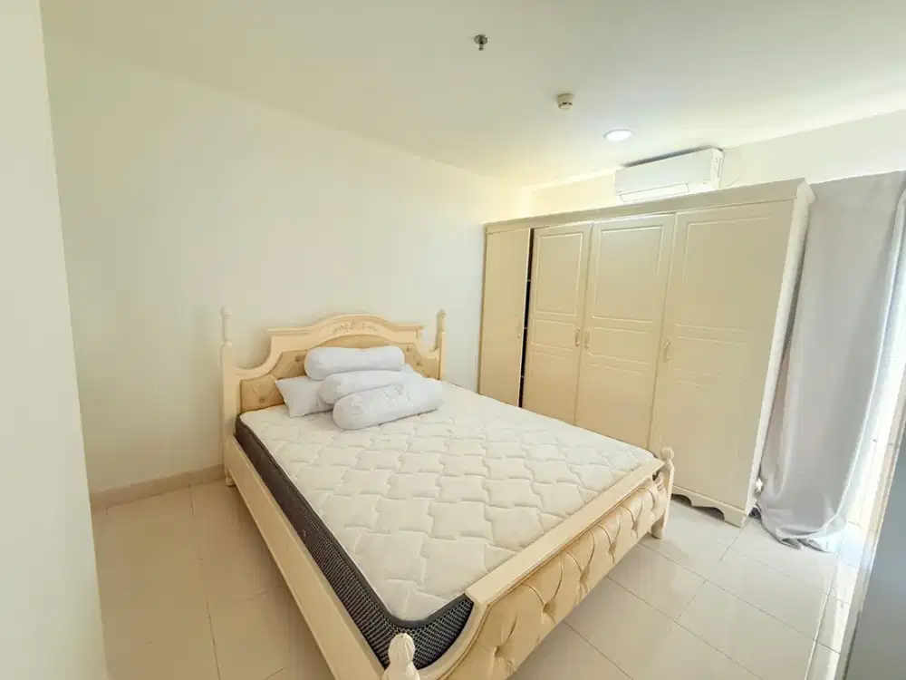 Apartmen Siap Huni 2 Bedroom Jual Cepat! Super Strategis dan penuh fasilitas, Di Sentul Tower Apartmen