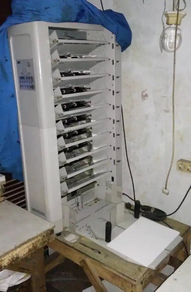 Dijual Mesin Sortir Collator UCIDA 10 Tray (UCHIDA UC-1100)