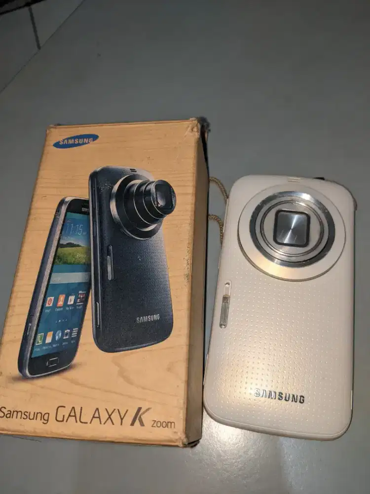 Samsung galaxy k-zoom apa adanya